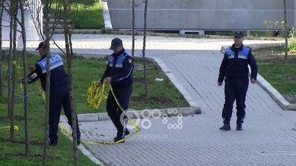 Ora News - Alarm fals për bombë, valixhe e braktisur para Qendrës së Informimit të BE-së