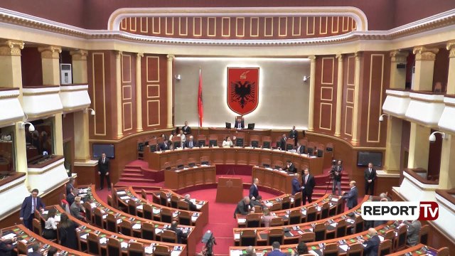 Report TV - Kodi i ri i Etikës, deputetët duhet të spiunojnë njëri-tjetrin për ngacmimet seksuale