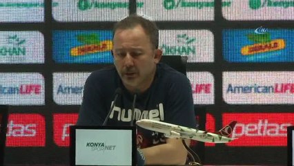 Sergen Yalçın: 'Kümede kalmak için elimizden geleni yapacağız'