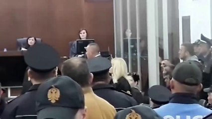 Ora News - Çfarë i tha Spaho Ministrit Xhafaj? Ora News zbardh bisedën telefonike