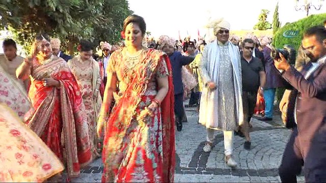 5 Milyon dolarlık Hint düğünü sona erdi... 4 Gün 4 gece süren Hint düğününde milyon dolarlar harcandı