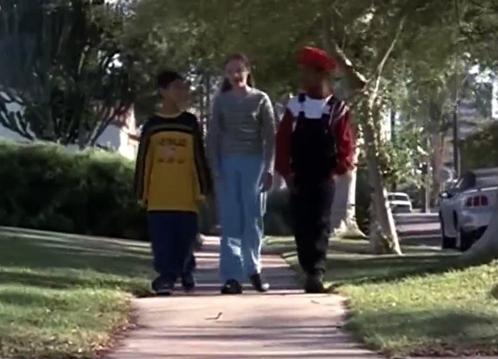 Monkey Business  1998    Part 01