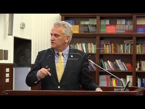 Дебата за предлог-законот за високо образование