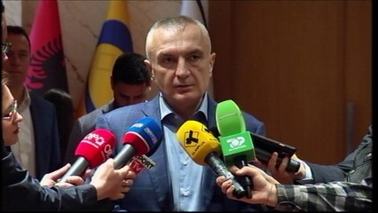 Ora News - Mesazhi i Metës: Vendi nuk e ka luksin të këputet asnjë lule