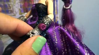 Raven Queen, Ever After High, Thronecoming