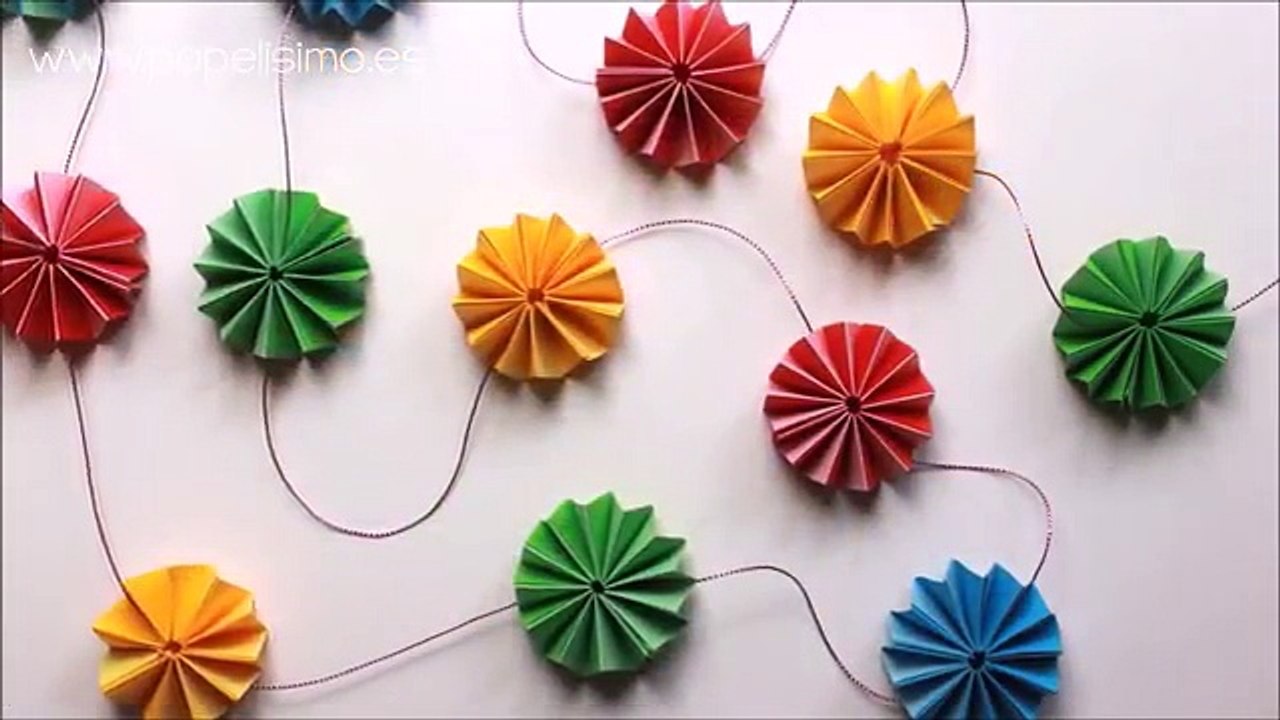 Cómo hacer guirnalda flores de papel tipo acordeon