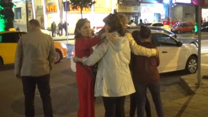 Zonguldak'ta Galatasaraylı Taraftarların Attığı Havai Fişek Çocuğu Yaraladı