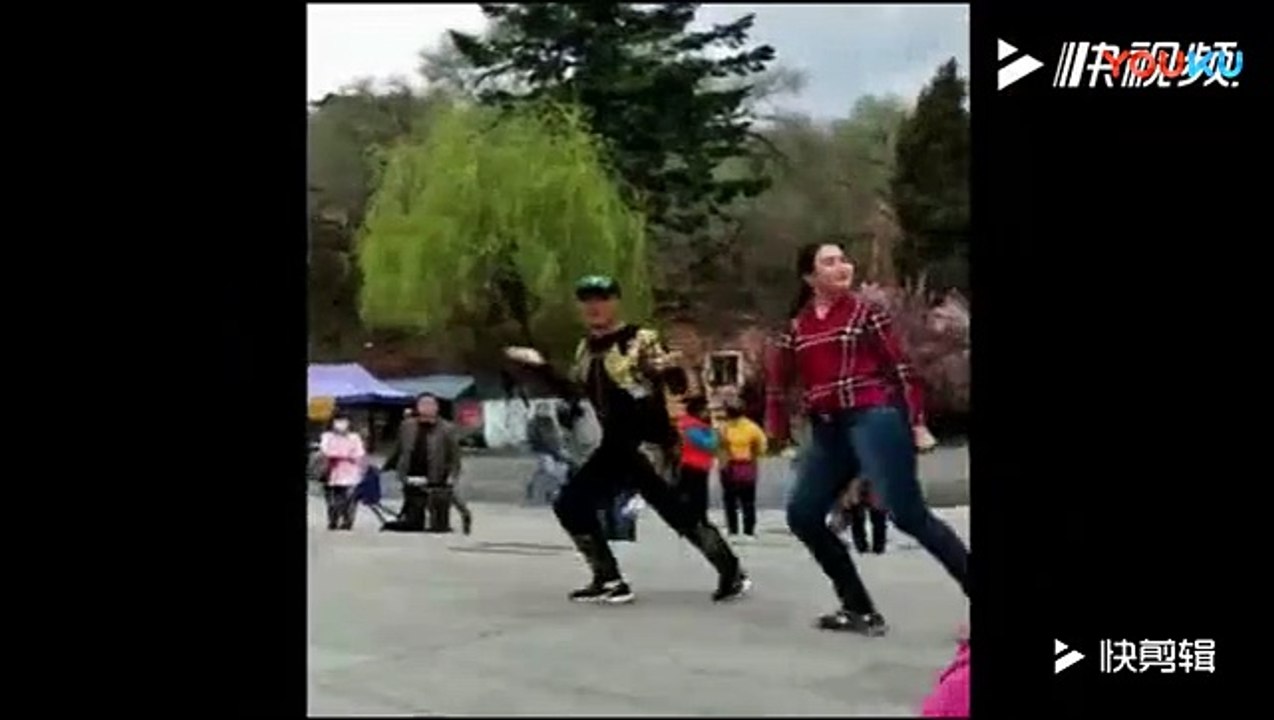 丹丹鬼步舞