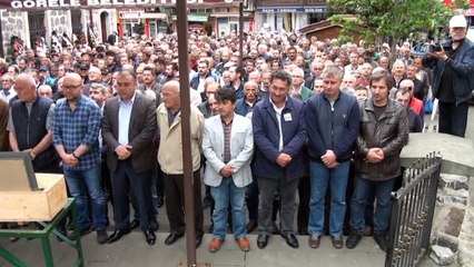 - Ünlü söz yazarı Ahmet Kaçar, Giresun’da toprağa verildi