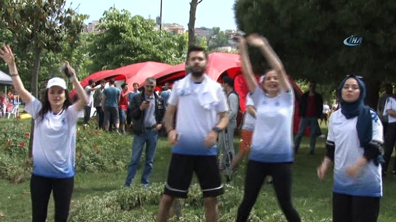 - Deniz sporlarını sevenler Dragon Boat Festiva...