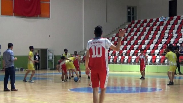 - Görme engellileri anlamak için gözleri kapalı maç yaptılar