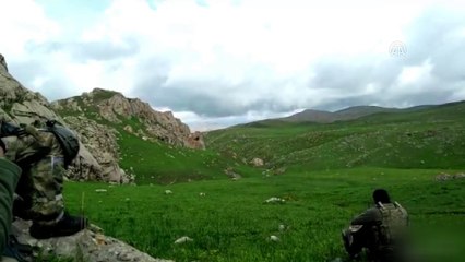 Teröristlerin kullandığı 4 sığınak imha edildi - VAN