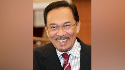 Anwar to be pardoned on Tuesday, says Selangor MB