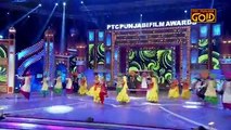 Watch Bajwa Sisters- Neeru Bajwa & Rubina Bajwa Performing LIVE At PTC Punjabi Film Awards 2018 - YouTube