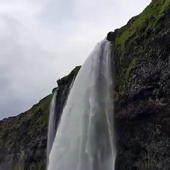 ‫..‬‫إن الله وملائكته يصلون على النبي ..‬‫..‬