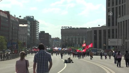 Rusya'da Halk İnternet Yasaklarını Protesto Etti