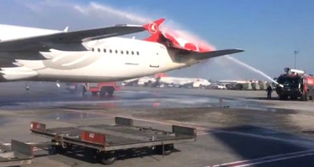 Kalkışa Hazırlanan Güney Kore Uçağı THY Uçağının Kuyruğuna Çarptı