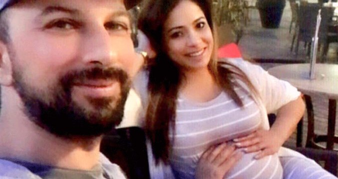 Tarkan Eşinin Hamile Halini İlk Kez Paylaşarak Anneler Günü'nü Kutladı
