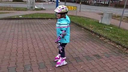 INLINER FAHREN - Hannah fährt auf Inlineskates - Rollerblading für Anfänger