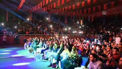 Sanatçı Işın Karaca, konser verdi - GAZİANTEP