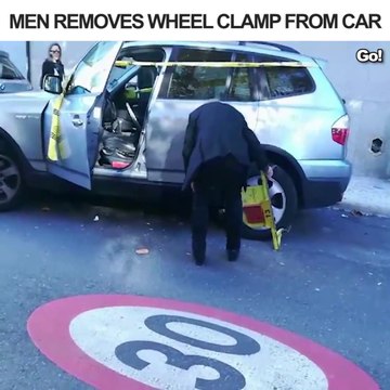 Il réussi à enlever le sabot de la fourrière de sa voiture! Bien joué