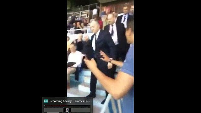 Deux supporters se sont payés la tête d’Aulas à la Meinau