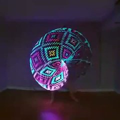 A Hula Loop That Creates Optical Illusion