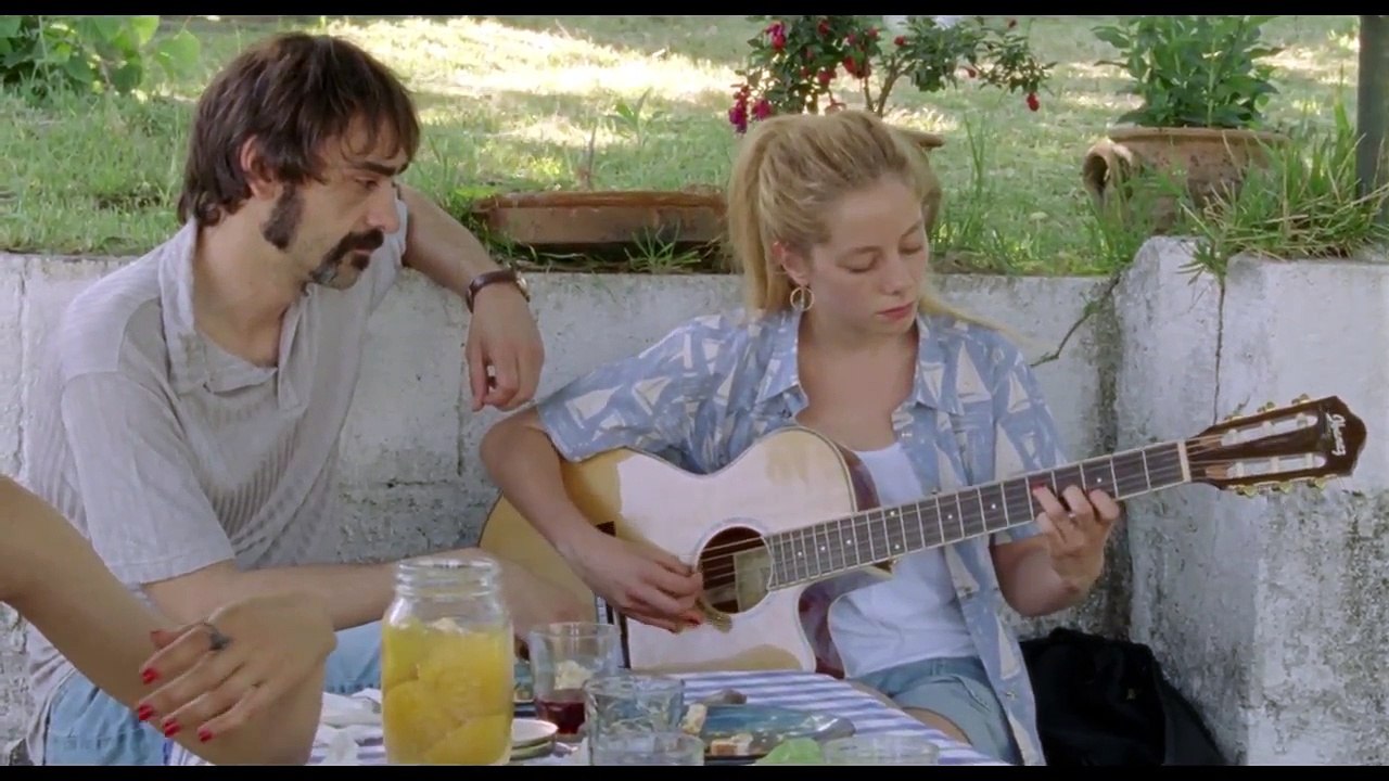 Tráiler "A estación violenta", dirigida por Anxos Fazáns y protagonizada por Nerea Barros, Alberto Rolán y  Xose Barato