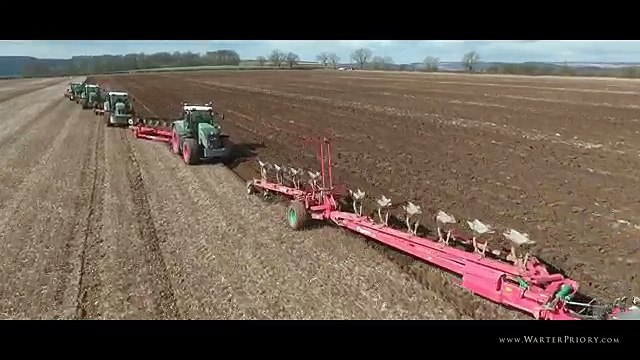2016 Ploughing - 5 Trors Ploughing