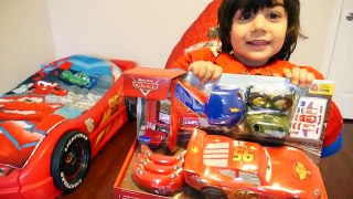 GIANT EGG SURPRISE OPENING Disney Cars Toys Lightning McQueen Kids Video Super Giant Surprise Egg