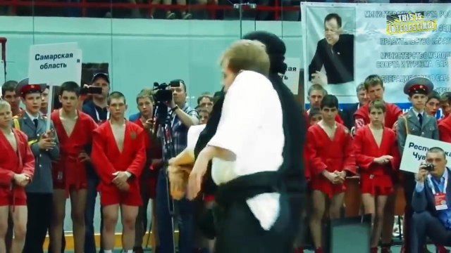 A Real Fight - Van Damme vs Steven Seagal