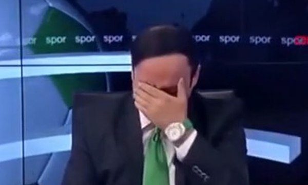 Konyaspor kümede kaldı, spiker canlı yayında gözyaşlarına boğuldu