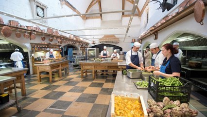 A brit királyi konyha készül - a menü titkos