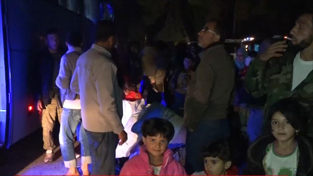 مراسل الجزيرة: وصول الدفعة الخامسة من مهجري ريف حمص