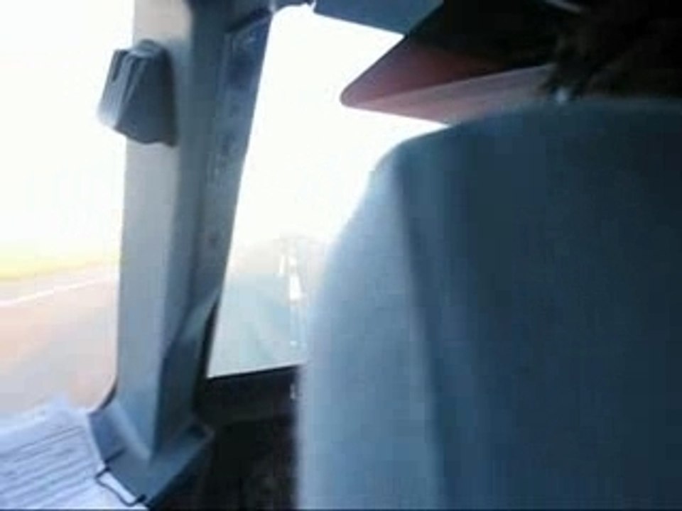 Airbus A320 CDG MTP - Roissy Montpellier dans le cockpit