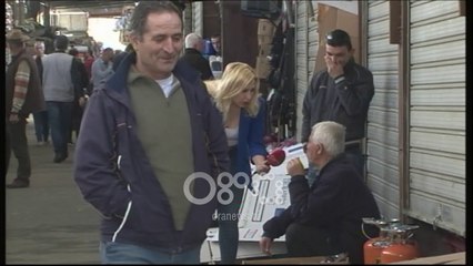 Ora News - Tiranë, bizneset të ndarë: disa mbyllin qepenat, por ka dhe ata që nuk pranuan