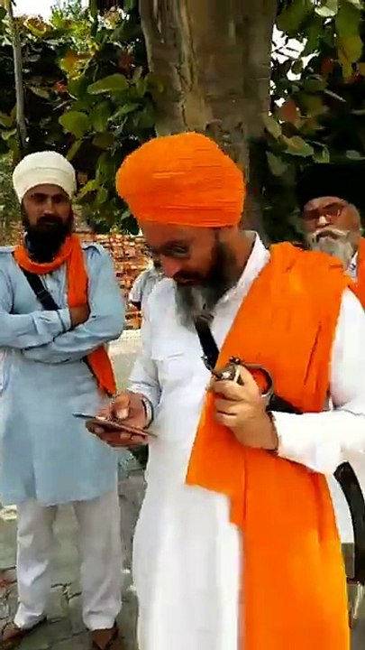 ਇਹੋ ਜਿਹੇ ਮਸੰਦਾਂ ਨੇ ਕੌਮ ਦਾ ਬੇੜਾ ਗਰਕ ਕੀਤਾ ਵੀਡੀਓ ਵੱਧ ਤੋਂ ਵੱਧ ਸ਼ੇਅਰ ਕਰੋ ਇਹਨਾਂ ਨੂੰ ਬਣਦੀ ਸਜ਼ਾ ਦਿਵਾਓ