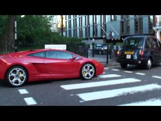 Red Lamborghini Gallardo Coupe - Driving and Accelerating in Knightsbridge, London