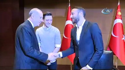 İngiltere’de Top Koşturan Türk Yıldızlarla Buluştu