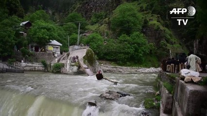 Effondrement d'un pont au Pakistan: au moins 5 morts