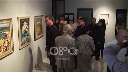 Ora News - Mjeshtrat e penelit ekspozitë në Berat