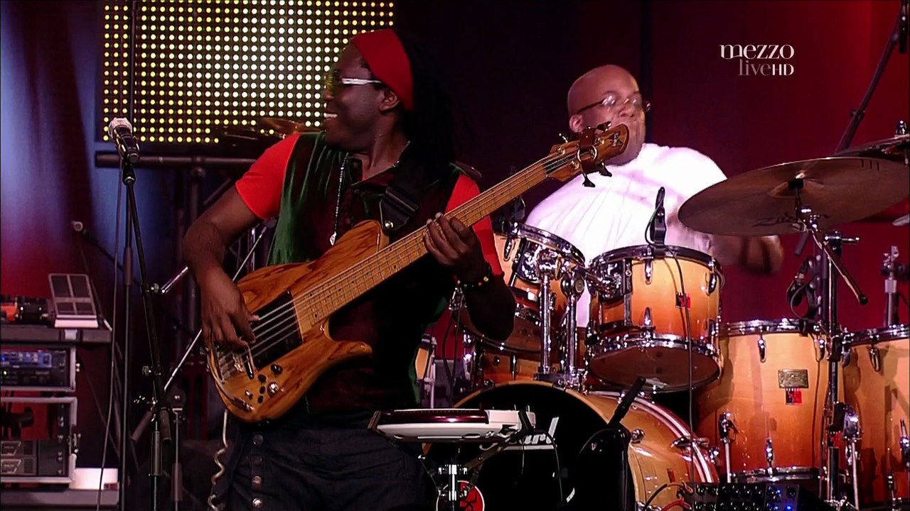 Raul Midon, Richard Bona - O Sen Sen Sen (Jazz in Marciac 2011)