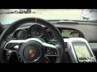 Porsche 918 Spyder - Interior and Displays