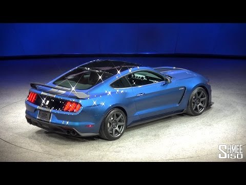 WORLD DEBUT: Ford Shelby GT350R - Sounds - NAIAS 2015