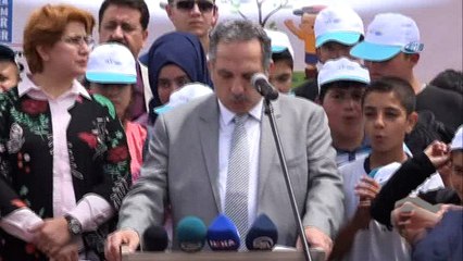 Van’da “En Çok Çocukla Anneler İçin Ağaç Dikme Rekoru” kırıldı