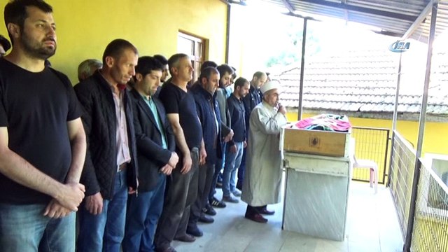 Mevlid okumak için gittiği cenazede çıkan kavgada ölen imam son yolculuğuna uğurlandı