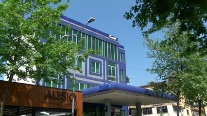 Gulf nuk njeh tollonat, mbyll papritur disa pika - Top Channel Albania - News - Lajme