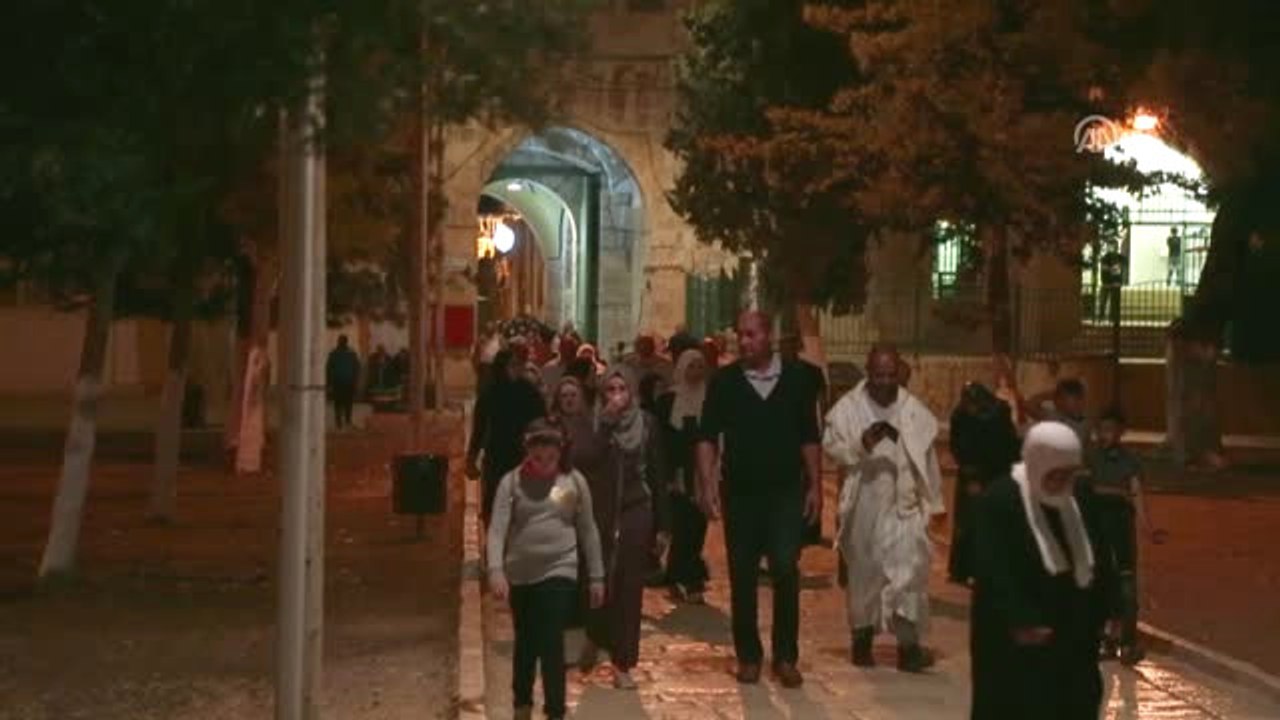 Mescid-i Aksa'da İlk Teravih Kılındı