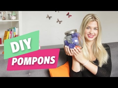 ✿ DIY - Faire un pompon en laine avec Marie ✿
