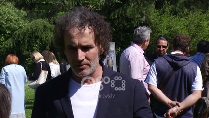 Ora News - Skllavi i gurit, Gëzim Hidri ekspozitë personale në Presidencë